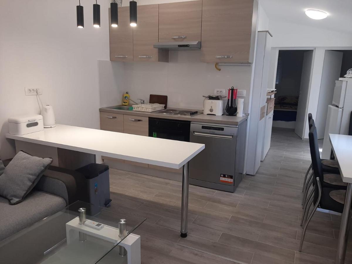 H&F Apartmani Vir Dış mekan fotoğraf